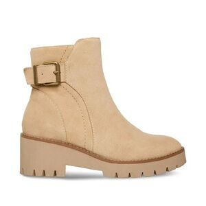 NWOB Blondo Dahlia Waterproof Bootie size 7M